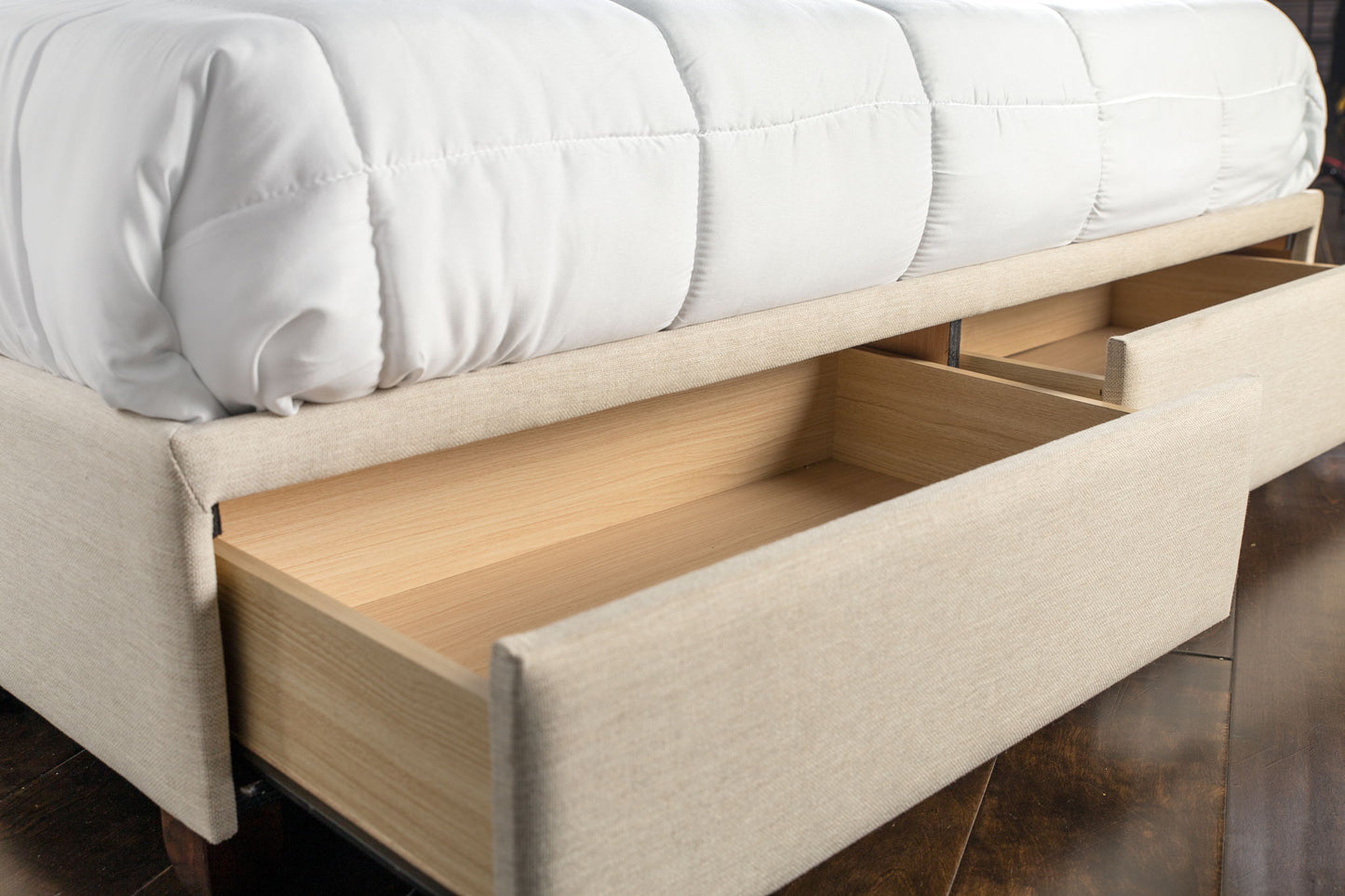 Elise - Upholstered King Storage Bed In A Box - Cream